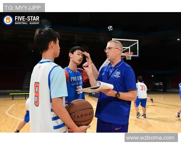 篮球明星与麦克互动视频揭秘背后的趣事与感人瞬间